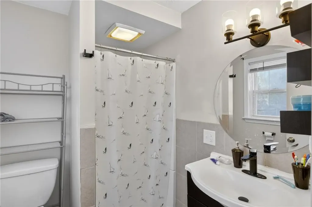 9 Cobb Street East Providence RI 02914