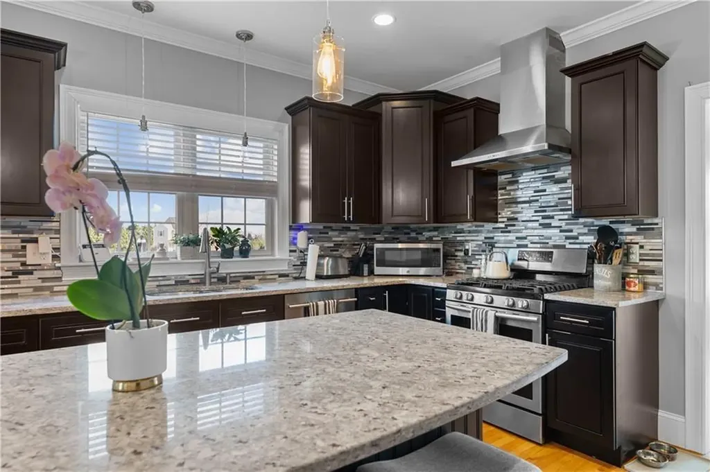24 Randolph Way Portsmouth RI 02871