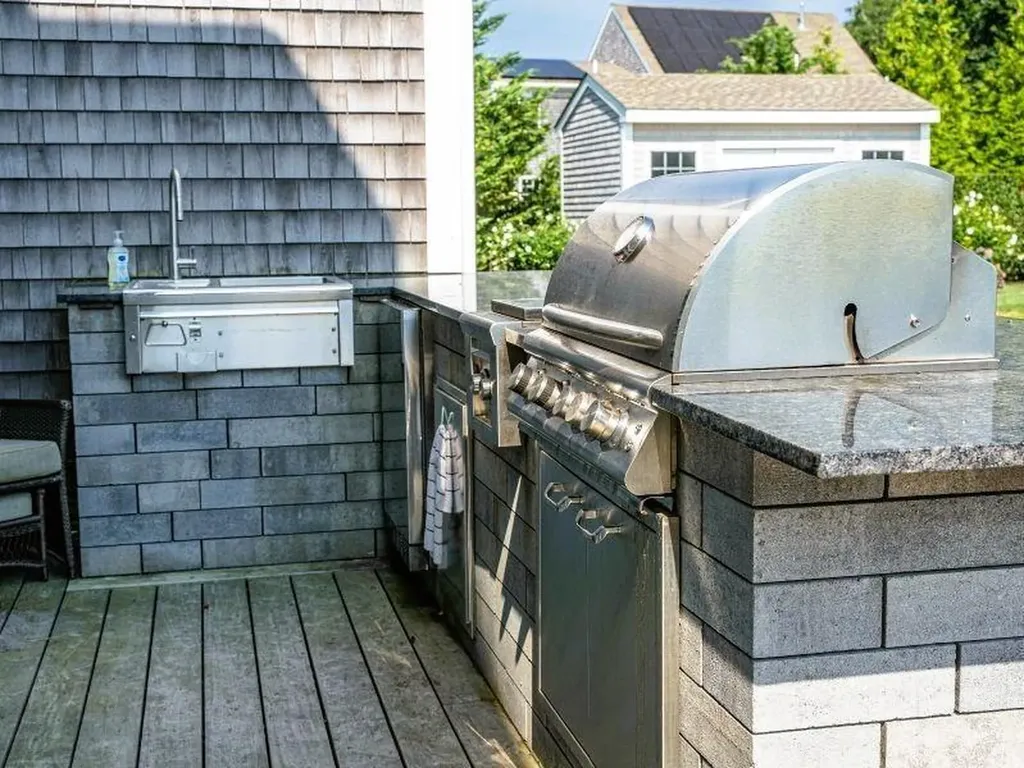 24 Randolph Way Portsmouth RI 02871