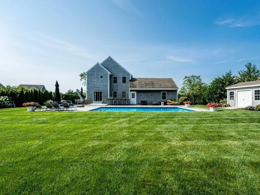 24 Randolph Way Portsmouth RI 02871