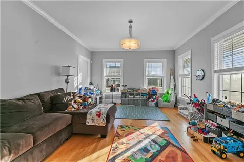 24 Randolph Way Portsmouth RI 02871