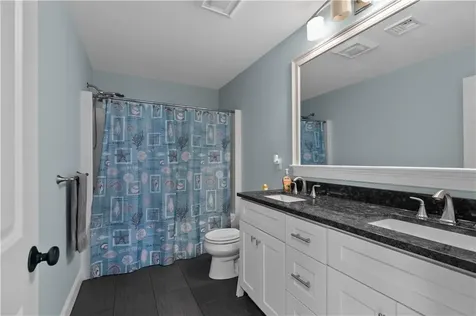 24 Randolph Way Portsmouth RI 02871