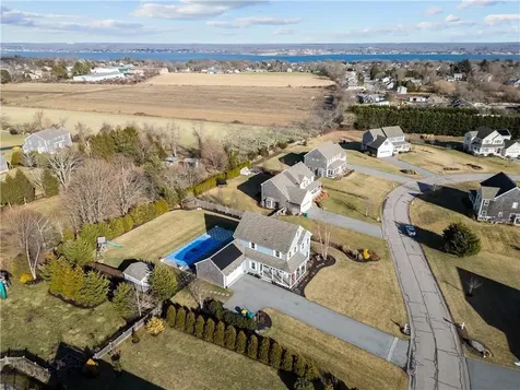 24 Randolph Way Portsmouth RI 02871