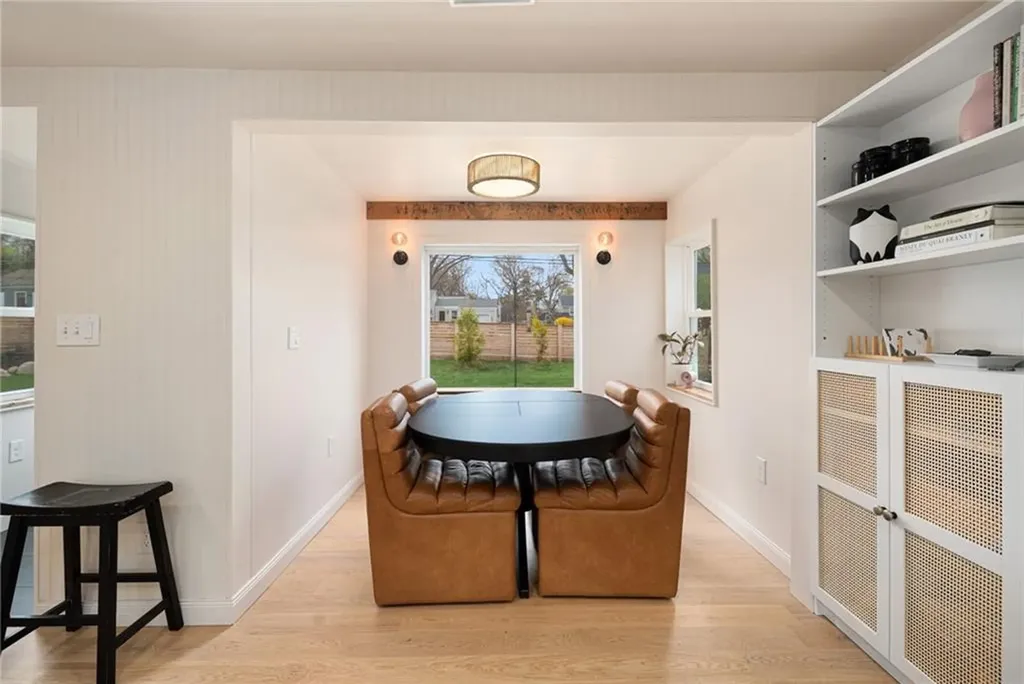 628 County Road Barrington RI 02806