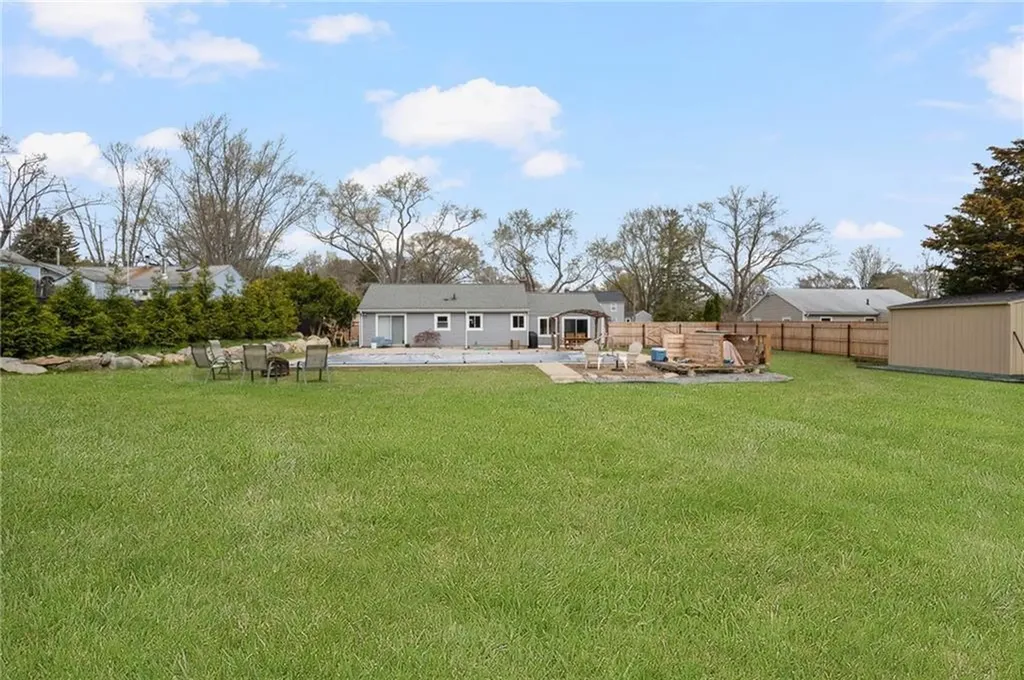 628 County Road Barrington RI 02806