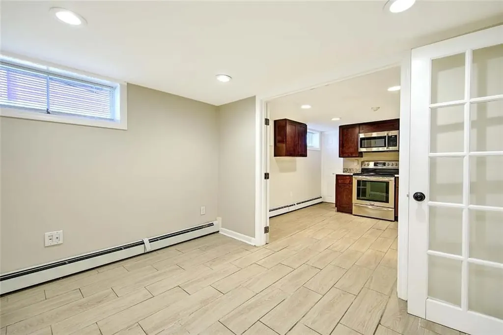 80 Pitman Street Providence RI 02916