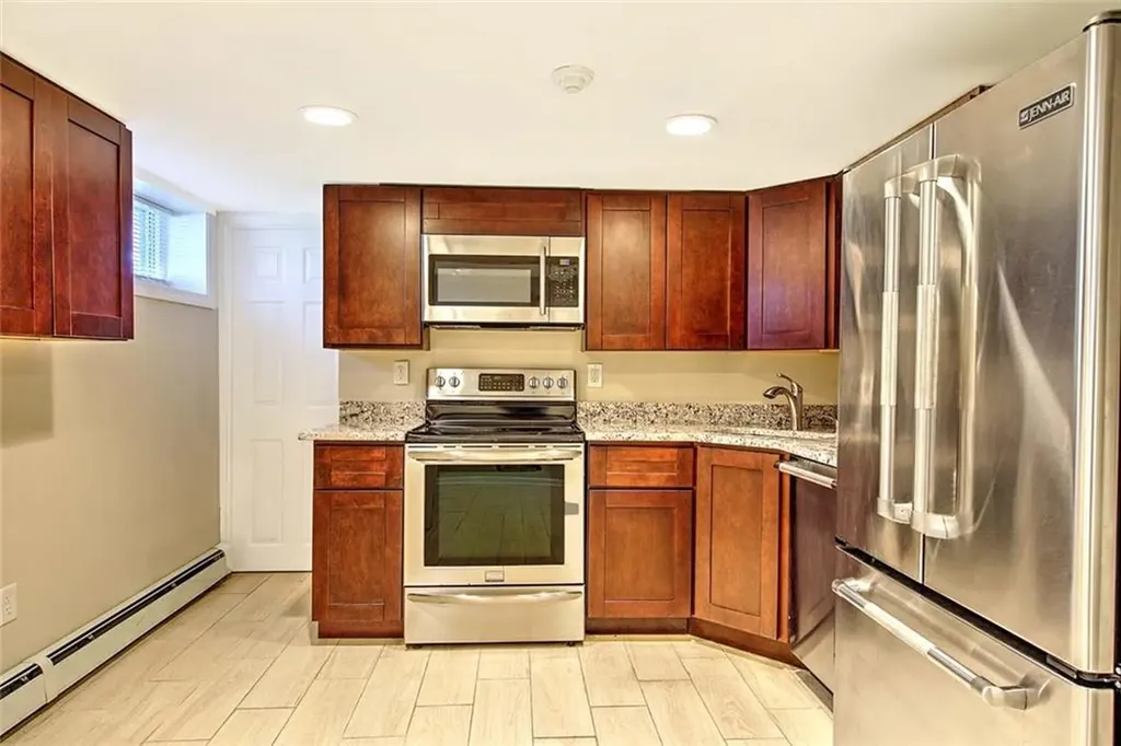 80 Pitman Street Providence RI 02916