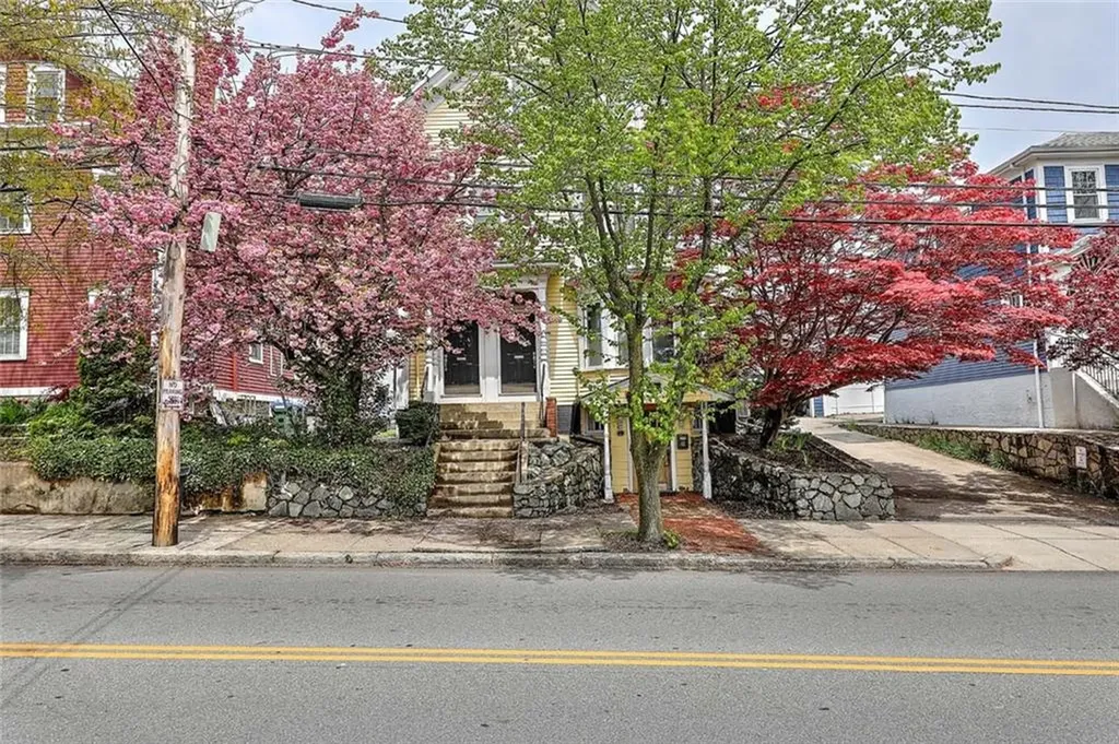 80 Pitman Street Providence RI 02916