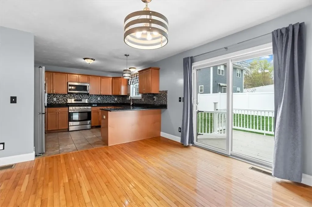 515 Pleasant Street Pawtucket RI 02860
