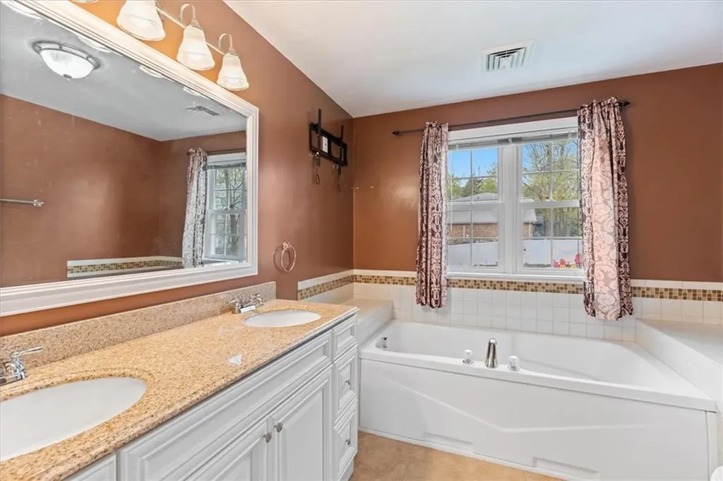 515 Pleasant Street Pawtucket RI 02860