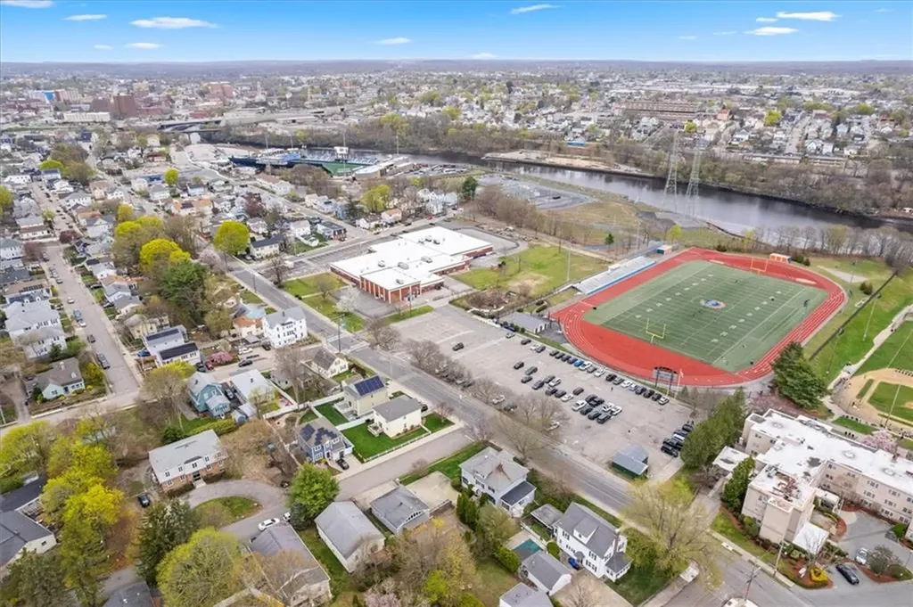 515 Pleasant Street Pawtucket RI 02860