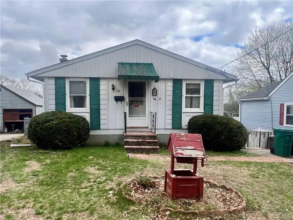 64 Lydia Avenue Woonsocket RI 02895