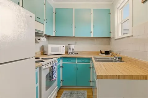 8 Carey Street Newport RI 02840