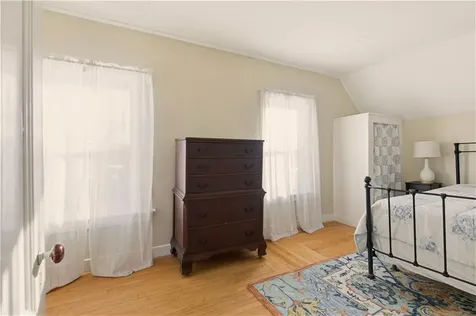 8 Carey Street Newport RI 02840