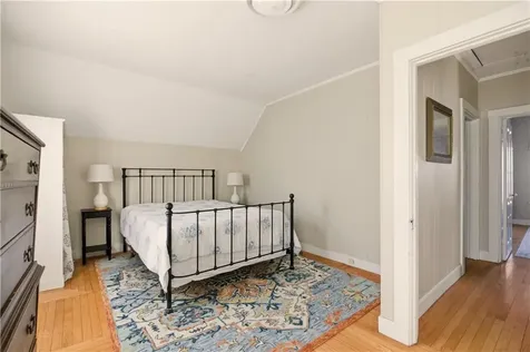 8 Carey Street Newport RI 02840