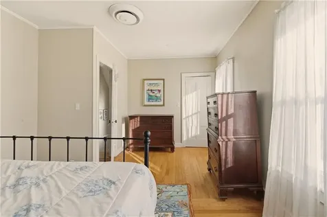 8 Carey Street Newport RI 02840