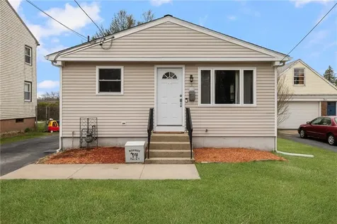 48 .5 Spicer Street North Providence RI 02904