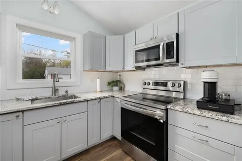 48 .5 Spicer Street North Providence RI 02904