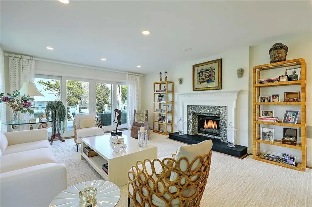 105 Heidi Drive Portsmouth RI 02871