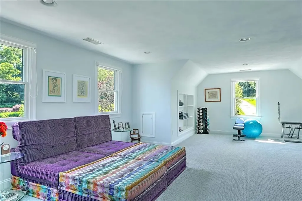 105 Heidi Drive Portsmouth RI 02871