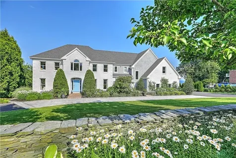 105 Heidi Drive Portsmouth RI 02871