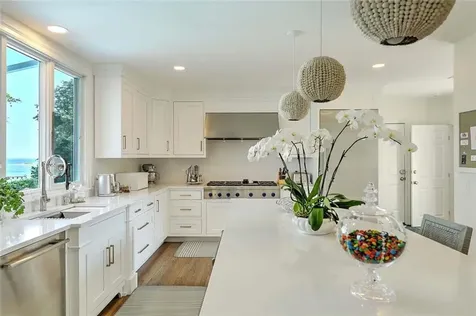 105 Heidi Drive Portsmouth RI 02871