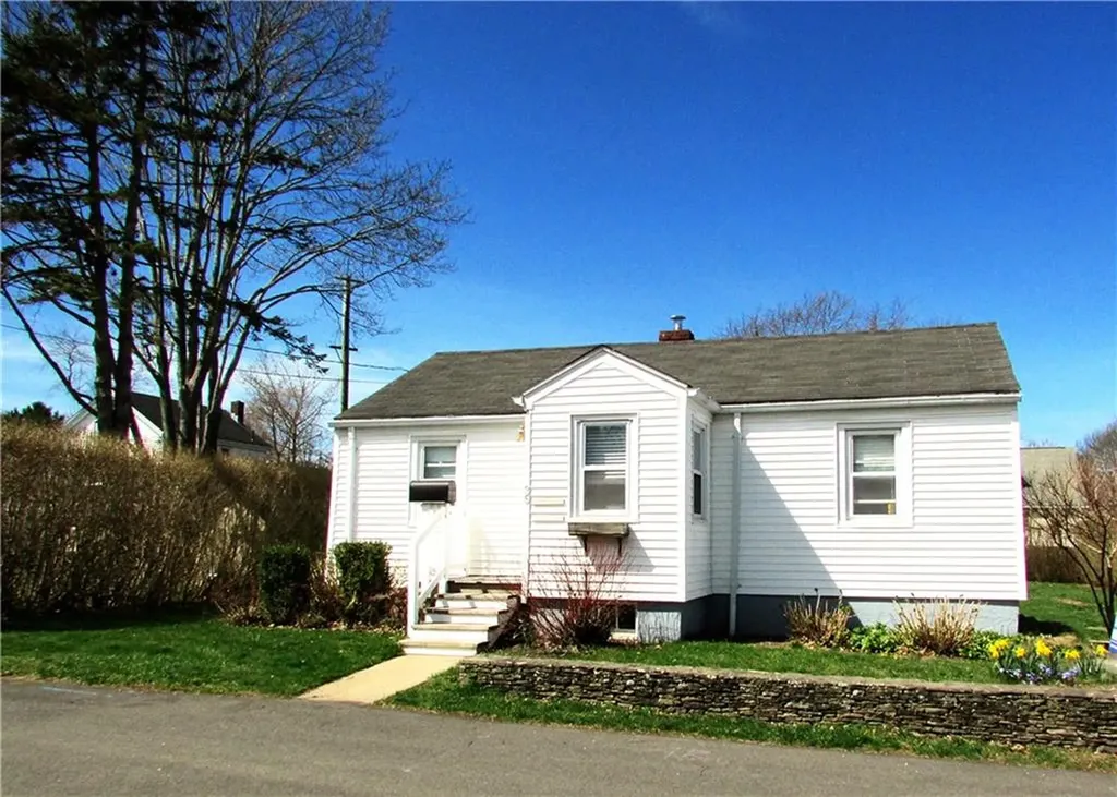 35 Rosa Road Middletown RI 02842