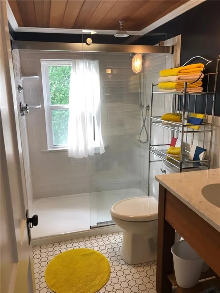35 Rosa Road Middletown RI 02842