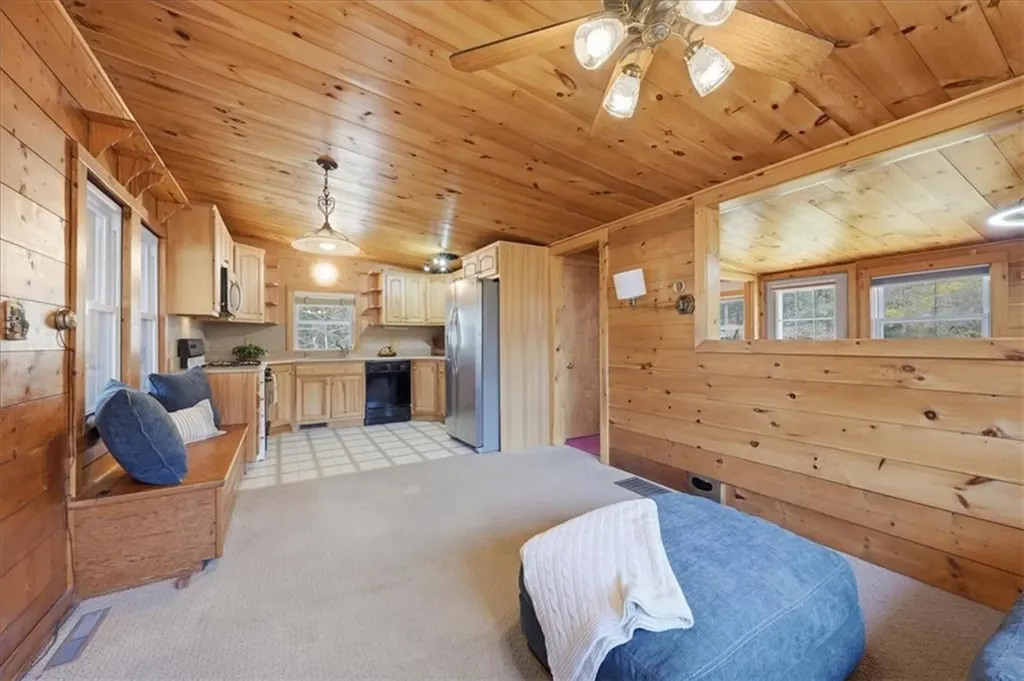 2 Michelle Lane Charlestown RI 02813