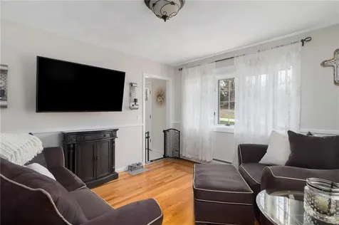 99 Blackstone Avenue Warwick RI 02889