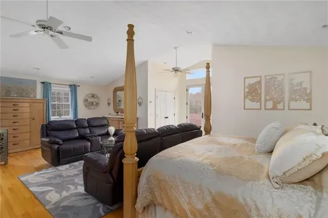 99 Blackstone Avenue Warwick RI 02889