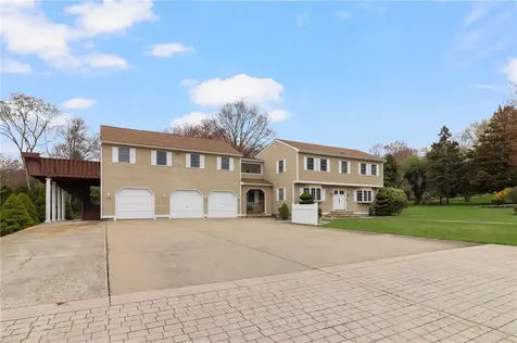 99 Blackstone Avenue Warwick RI 02889
