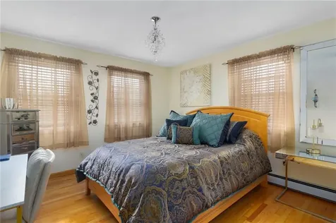 99 Blackstone Avenue Warwick RI 02889
