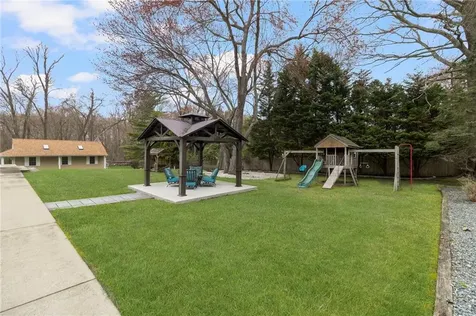 99 Blackstone Avenue Warwick RI 02889