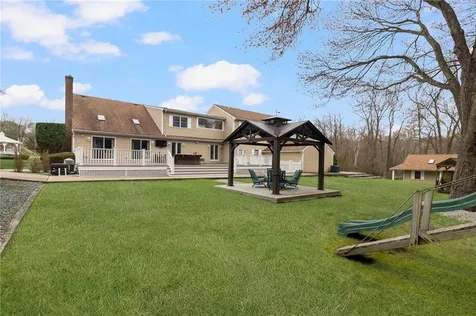 99 Blackstone Avenue Warwick RI 02889