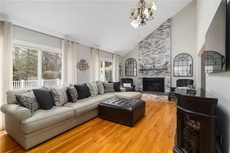 99 Blackstone Avenue Warwick RI 02889