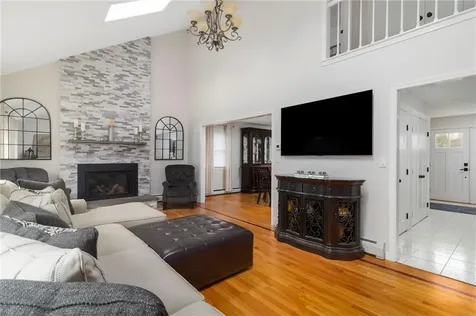 99 Blackstone Avenue Warwick RI 02889