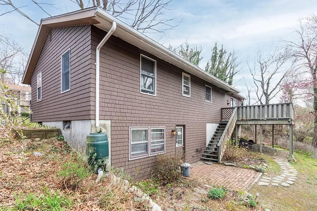 26 Meadow Sweet Trail Narragansett RI 02874