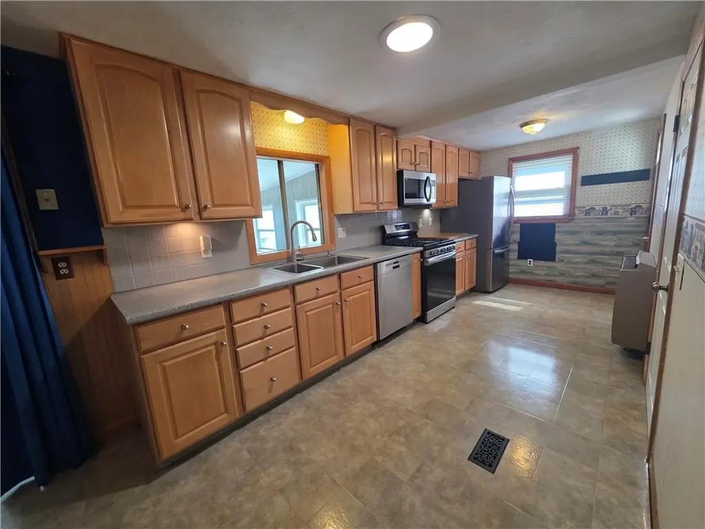 1 Hopkins Court Coventry RI 02816
