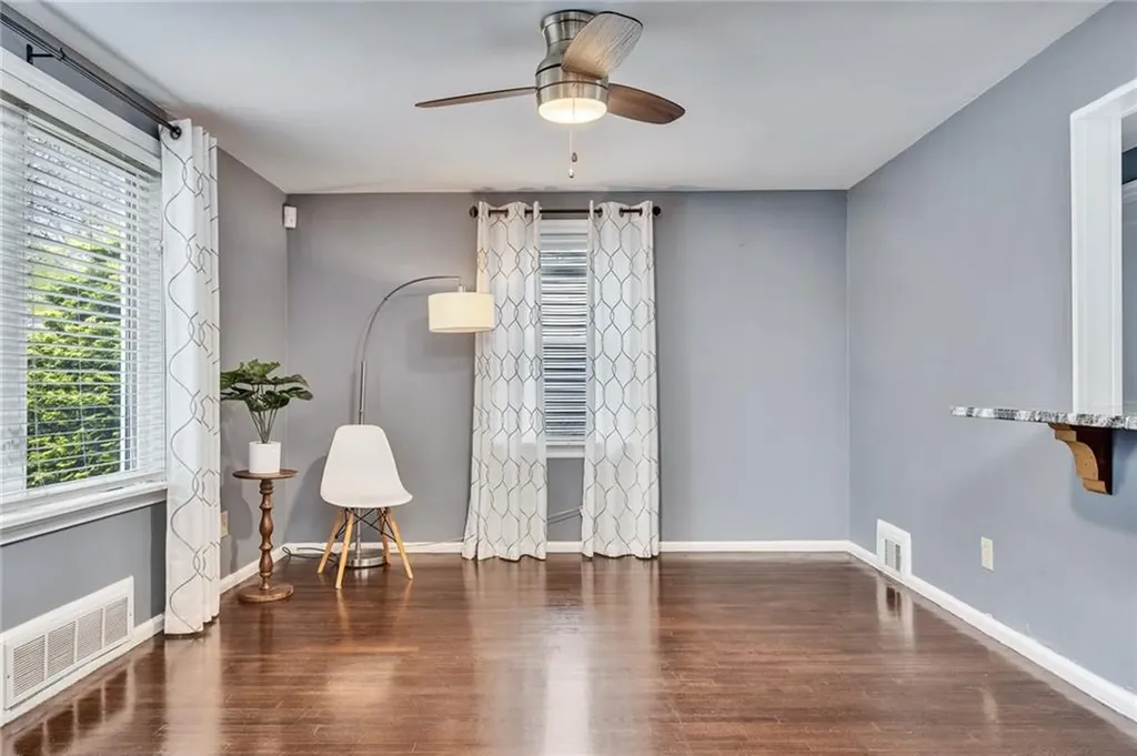 104 Larkin Avenue Warwick RI 02886