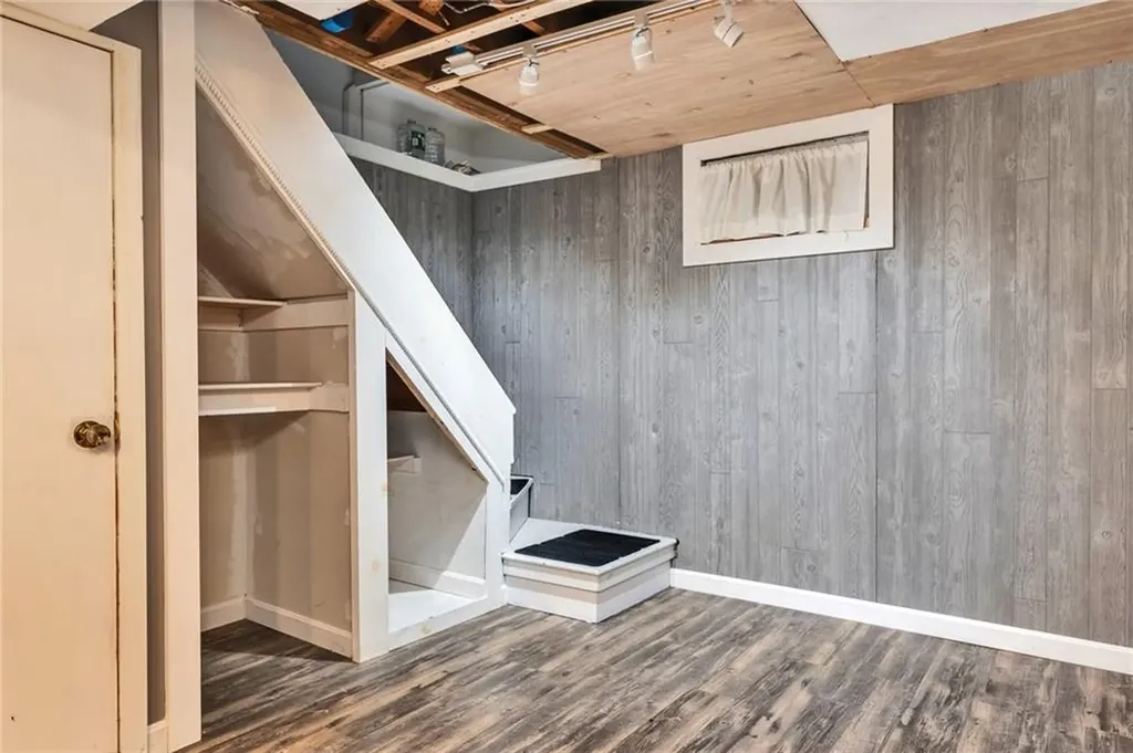104 Larkin Avenue Warwick RI 02886