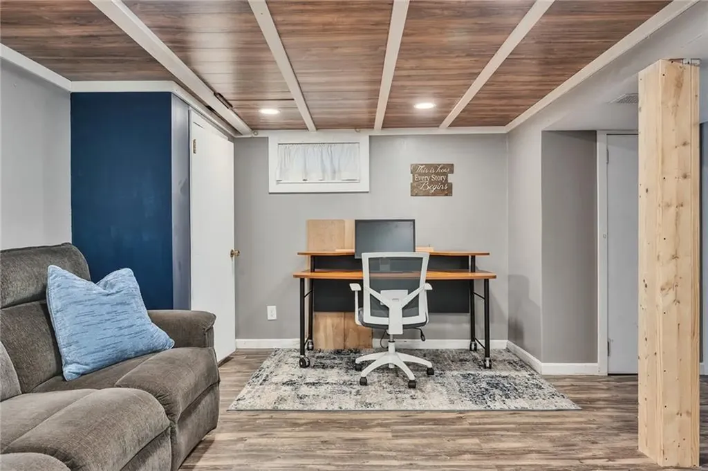 104 Larkin Avenue Warwick RI 02886