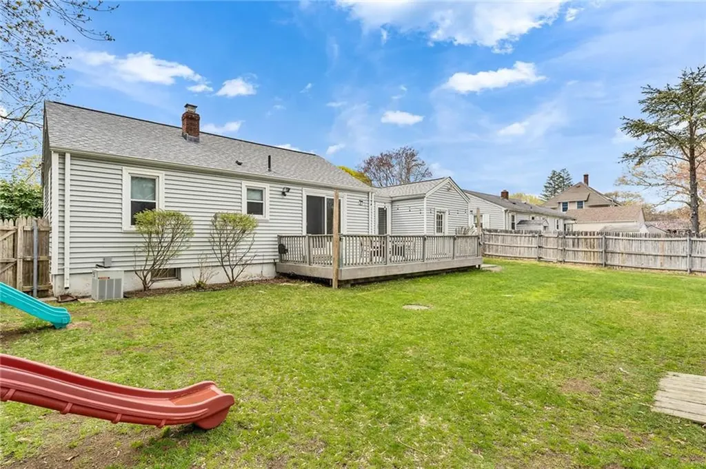 104 Larkin Avenue Warwick RI 02886