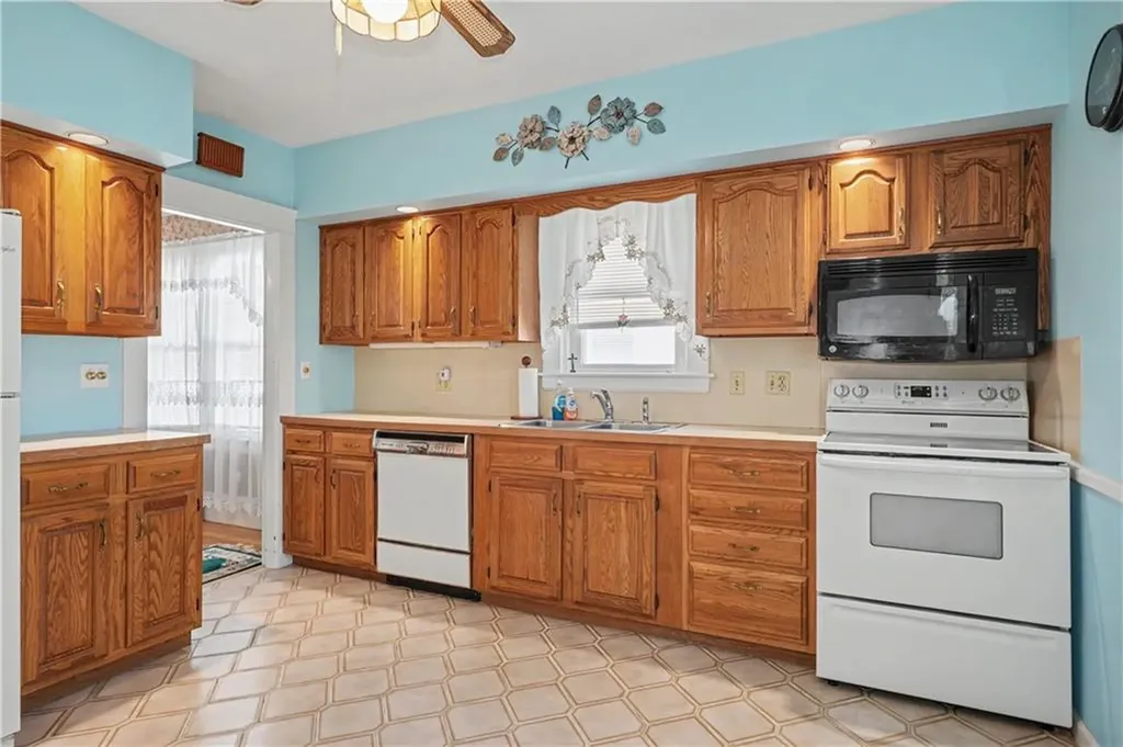 122 Caporal Street Cranston RI 02910
