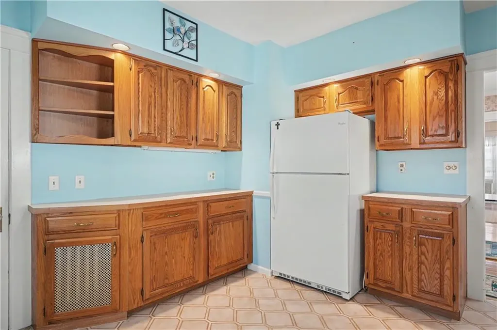 122 Caporal Street Cranston RI 02910