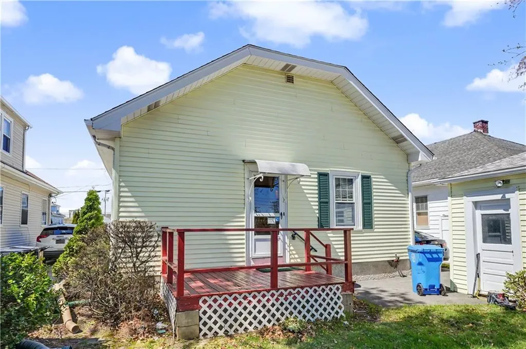122 Caporal Street Cranston RI 02910