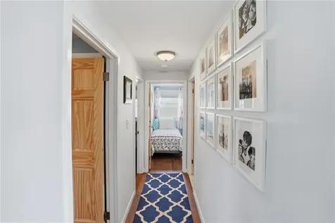 17 Gloucester Street Warwick RI 02886