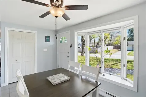 17 Gloucester Street Warwick RI 02886