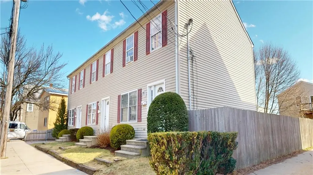 24 Vernon Street Providence RI 02903