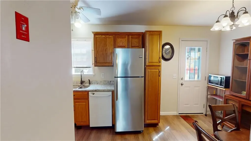 24 Vernon Street Providence RI 02903